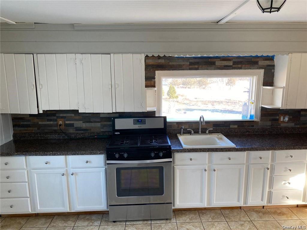 Building Photo - 554 Drexel Dr
