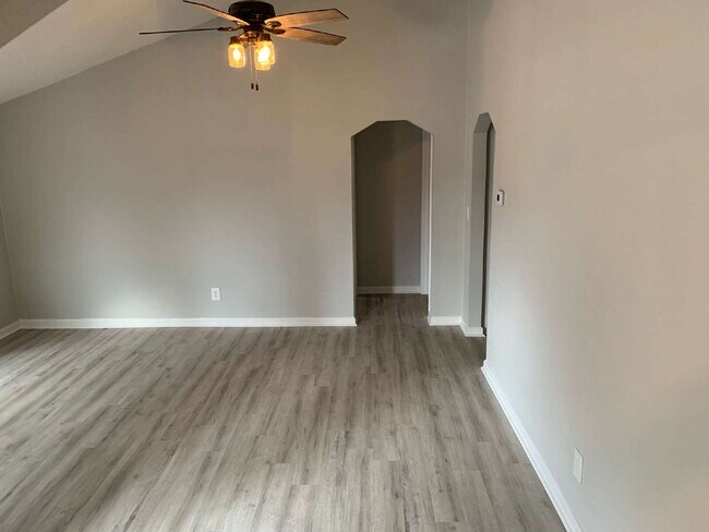 Foto del edificio - Outstanding 3-Bedroom Home in the Heart of...