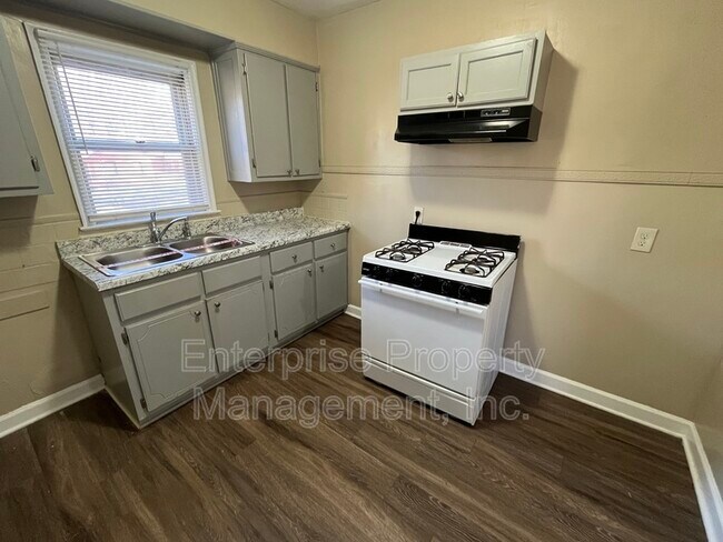 Foto del edificio - 3147 Northgate St