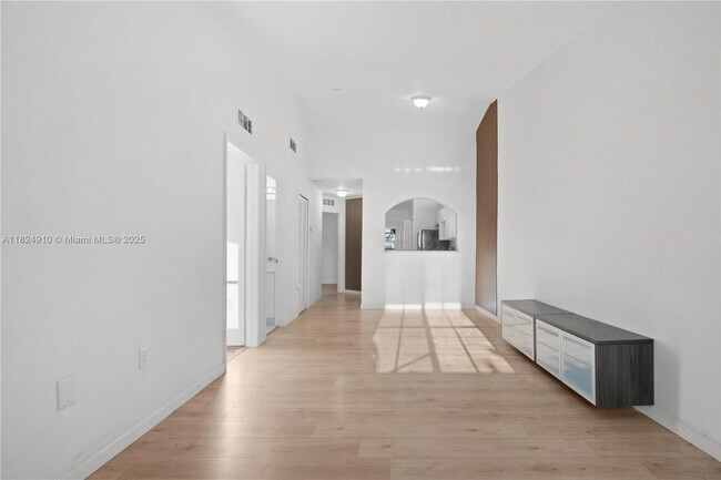 Foto del edificio - 2911 SE 13th Ave