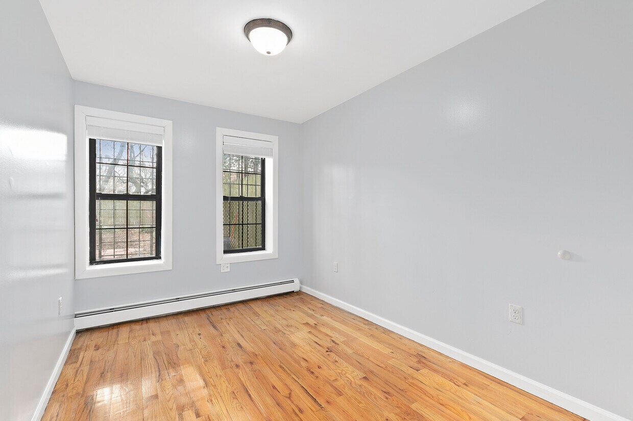 1756 Bergen St, Brooklyn, NY 11233 Townhome Rentals in Brooklyn NY
