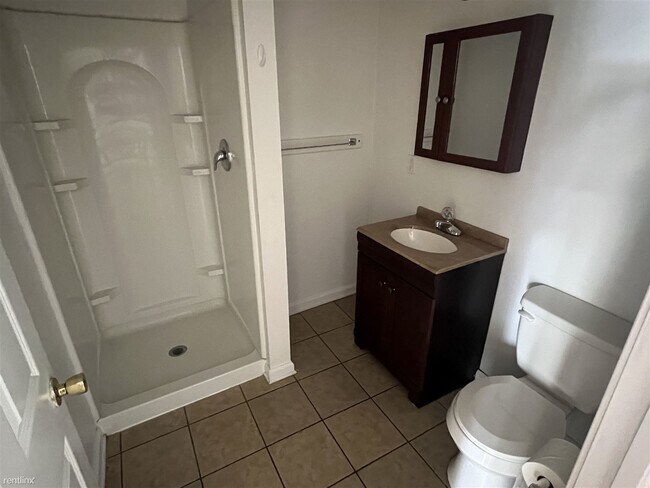Building Photo - 4 br, 2 bath House - (Uptown)closeto Point...