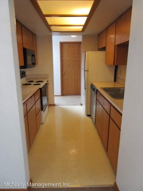 Foto del edificio - 13615-13617 86th Ave NW