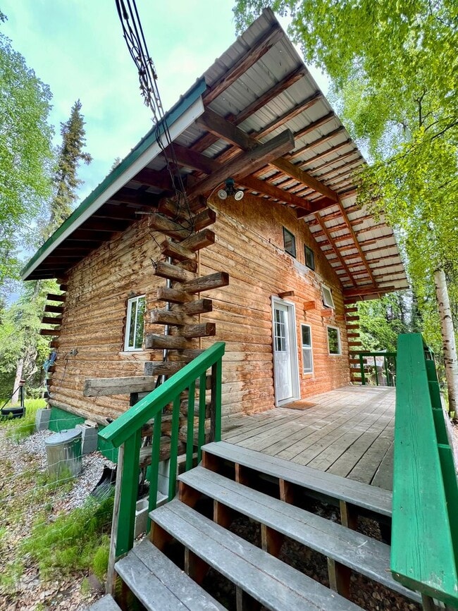 Building Photo - Cute Cabin Available Now!