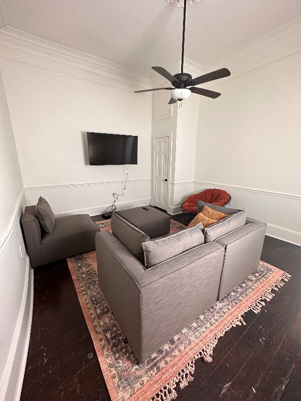 Primary Photo - 1300 Governor Nicholls St