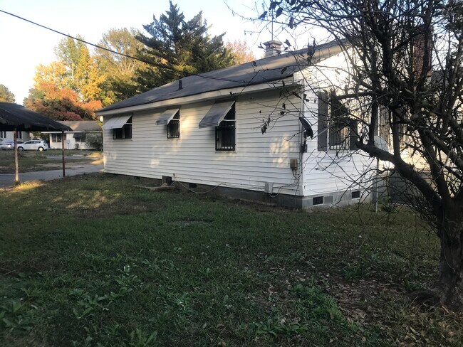 Foto del edificio - 604 E Highland Ave