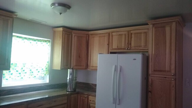 Foto del edificio - 1559 Airway Rd SW