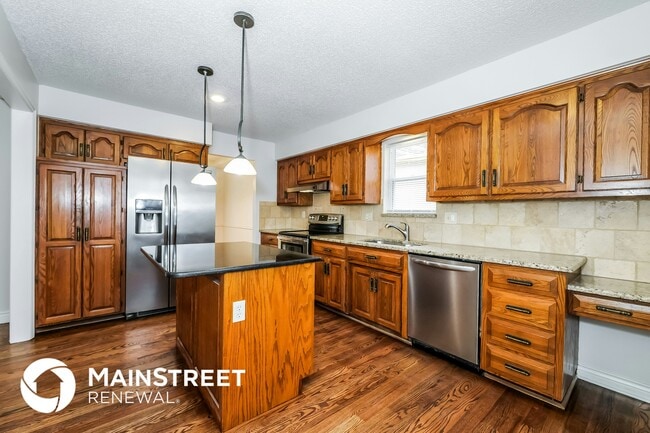 Foto del edificio - 7916 Bradshaw St