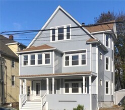 Building Photo - 46 Melrose Ave