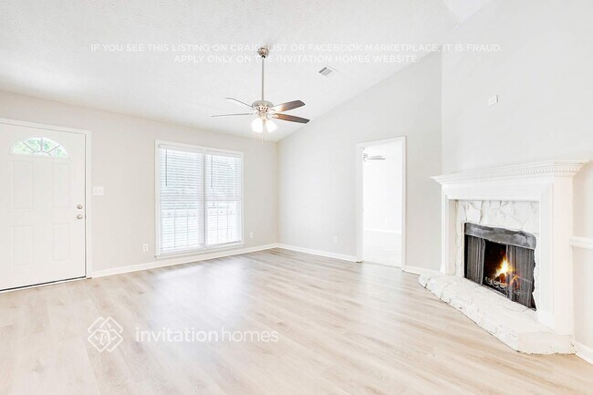 Building Photo - 110 Bradley Pl
