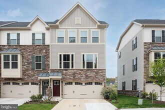 Building Photo - 8268 Kippis Rd