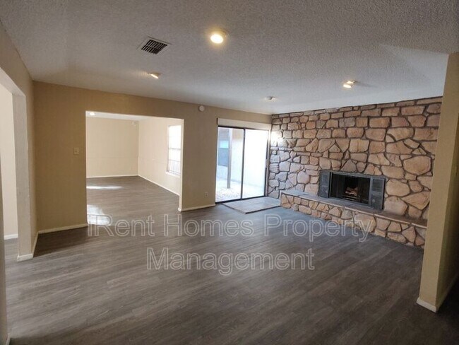 Building Photo - 3809 Wild Rye Trail