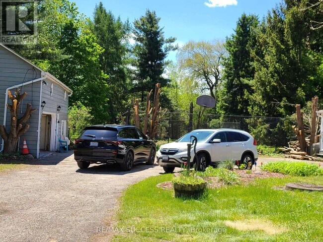 Photo du bâtiment - 687 New Dundee Rd