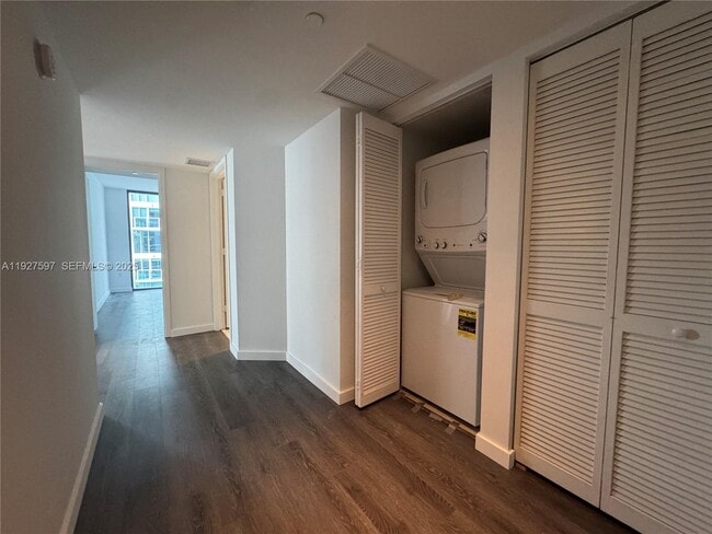 Foto del edificio - 31 SE 6th St