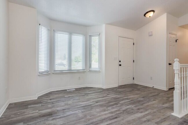 Foto del edificio - Beautiful Single Family Home Located in Am...