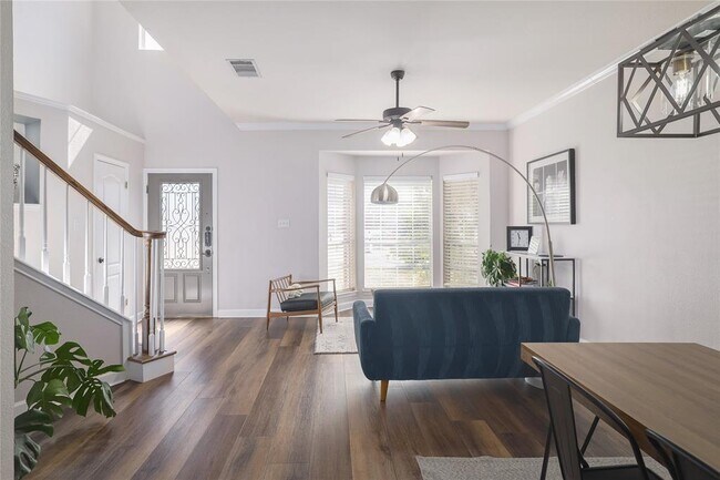 Building Photo - 2210 Parkland Cove