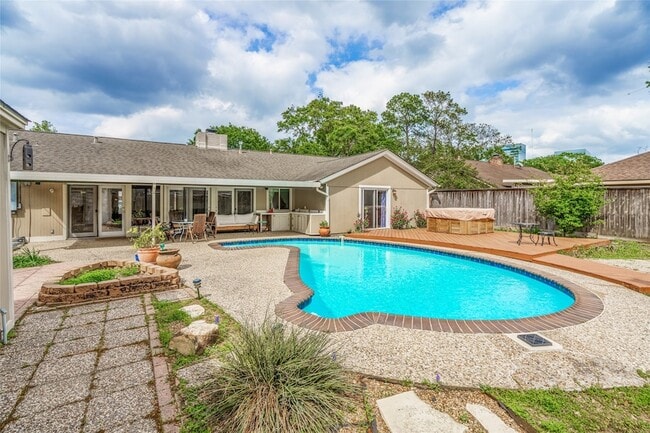 Photo - 10631 Del Monte Dr House