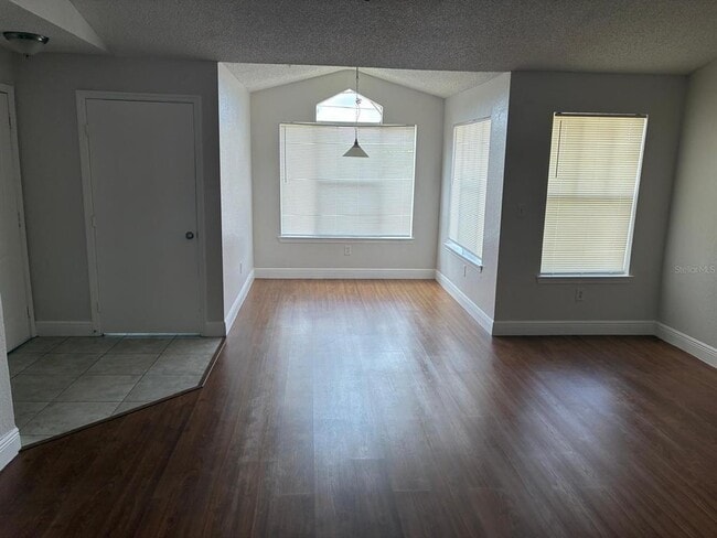 Building Photo - 2204 Key W Ct