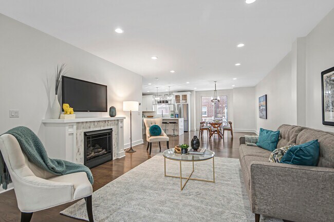 Foto del edificio - 8146 Lincoln Ave