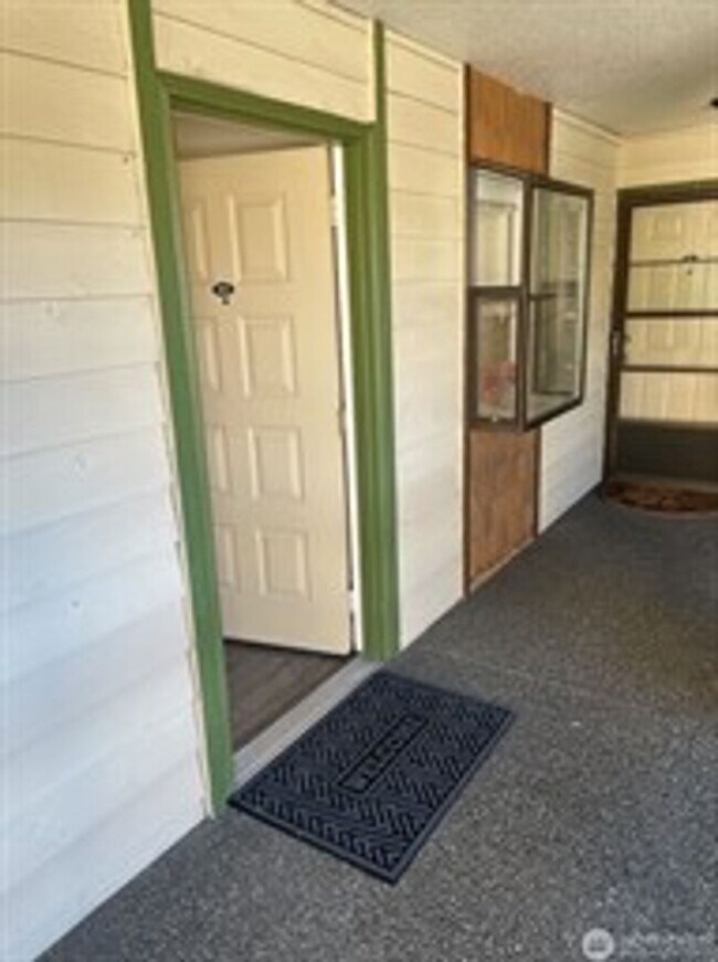 Foto del edificio - 1 Bedroom Condo Available  with washer/dry...