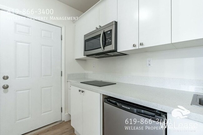 Building Photo - 2666 Rhoades Rd