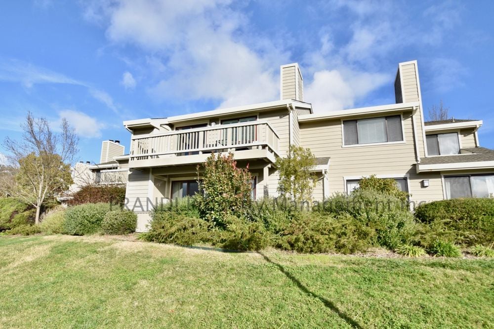 10 Drakes View Cir, Greenbrae, CA 94904 Condo for Rent in Greenbrae