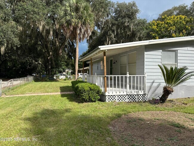 Foto del edificio - 1104 Harmony Dr N
