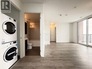 Building Photo - 3100 Keele St