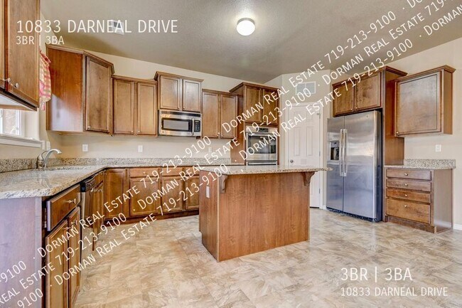 Building Photo - 10833 Darneal Dr