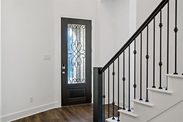 Foto del edificio - 9525 Sunset Ln