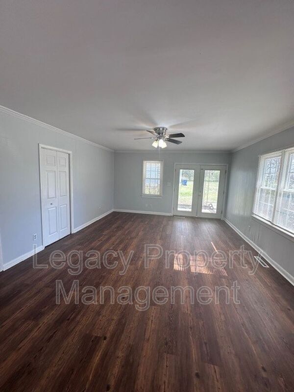 Building Photo - 408 Tenth Street