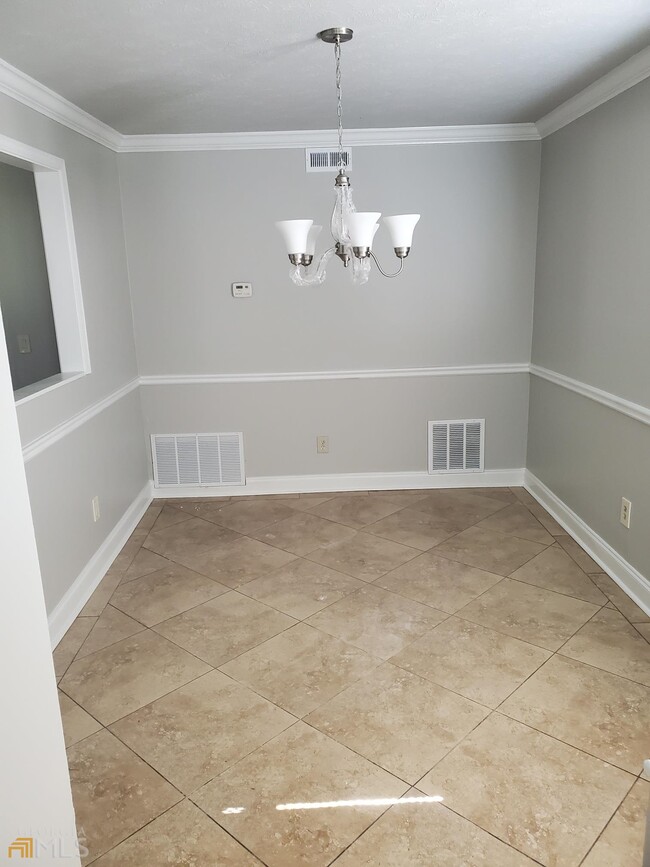 Building Photo - 3437 Highland Pine Way