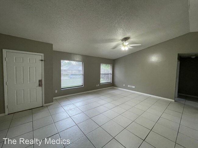 Building Photo - 3 br, 2 bath House - 957 Treadway Dr