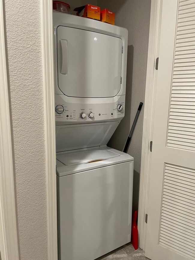 Washer & Drier Included - 3752 Edington Dr