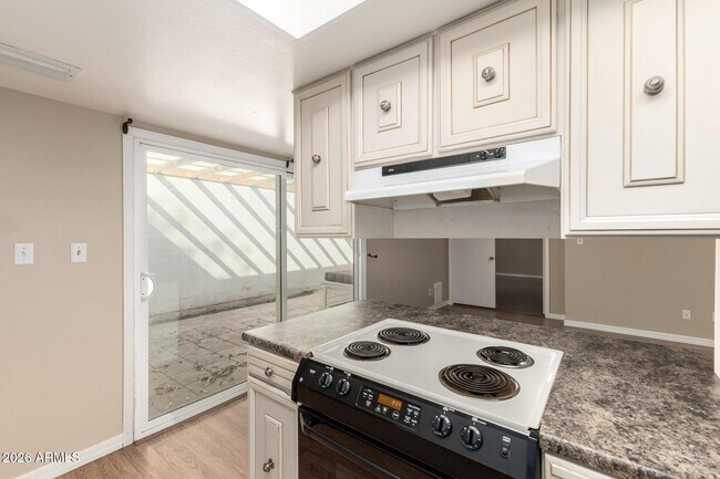 Foto del edificio - 5174 N 83rd St