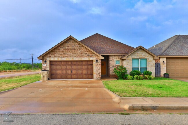 Foto del edificio - 4 BEDROOM!  WYLIE ISD