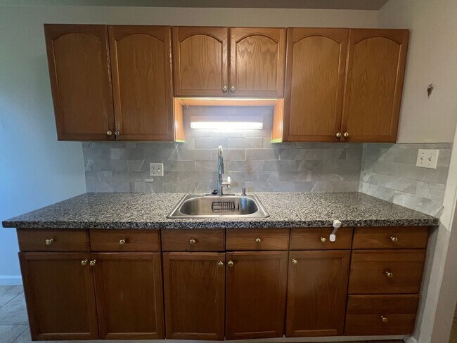 Foto del edificio - 1137 Oakmont Dr