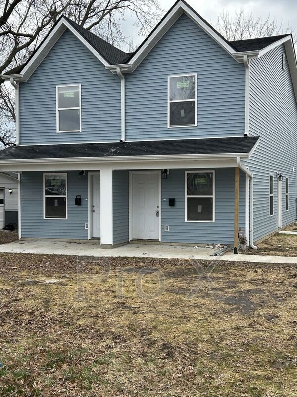 Building Photo - 518 E Monroe St