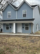 Building Photo - 518 E Monroe St