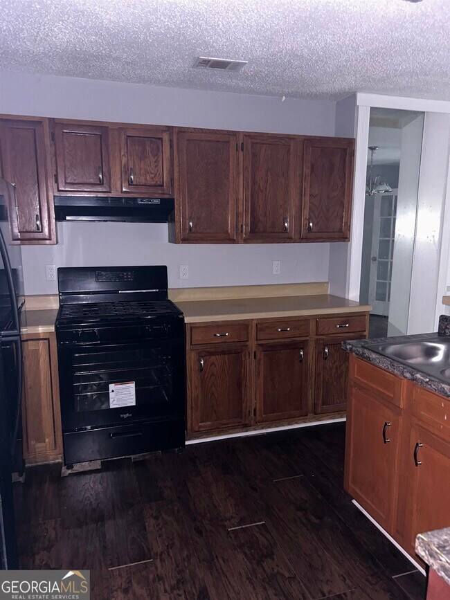 Foto del edificio - 3596 Janna Ln SW