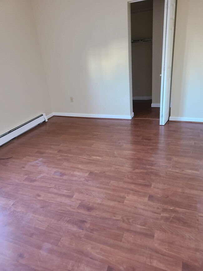 Building Photo - 505 Marlboro Rd