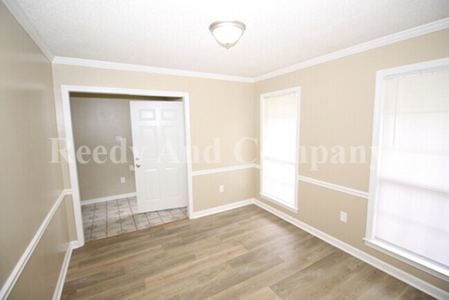 Foto del edificio - 4496 Green Creek