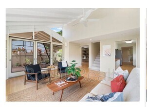 Building Photo - 2839 Puuhonua St