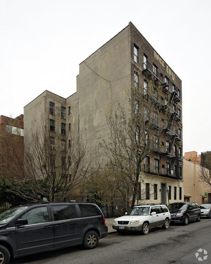 Foto del edificio - 310 E Fourth St