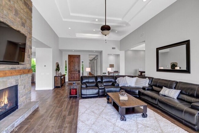 Building Photo - 4 br, 4.5 bath House - 221 Arrowhead Dr