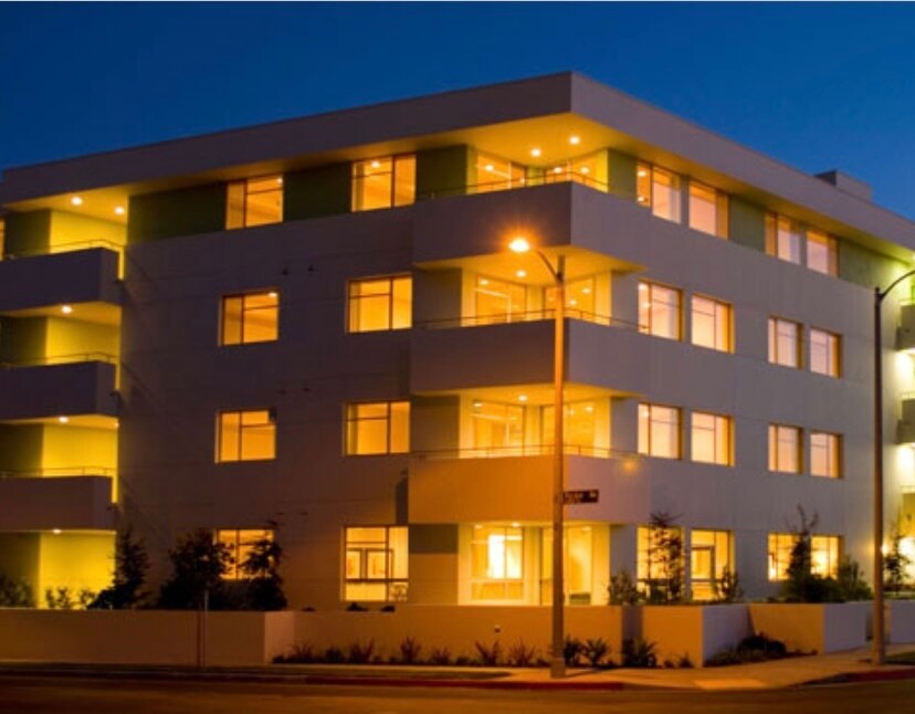 Building - 11406 Exposition Blvd