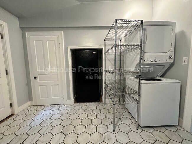 Foto del edificio - 722 N Gordon St