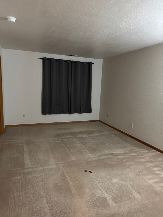 Dormitorio - 1273 Yellowstone Ave