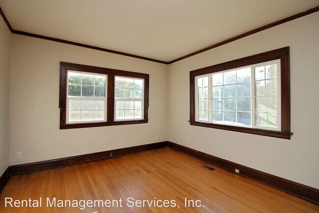 Building Photo - 3 br, 2 bath House - 9304 N Hodge Ave