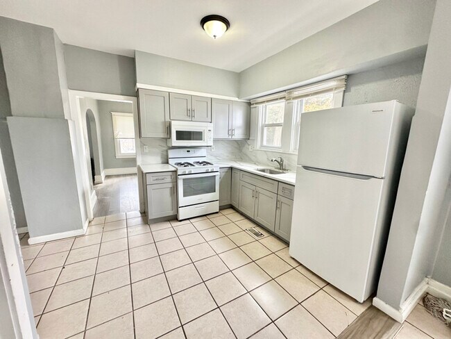 Foto del edificio - 308 W Almond St